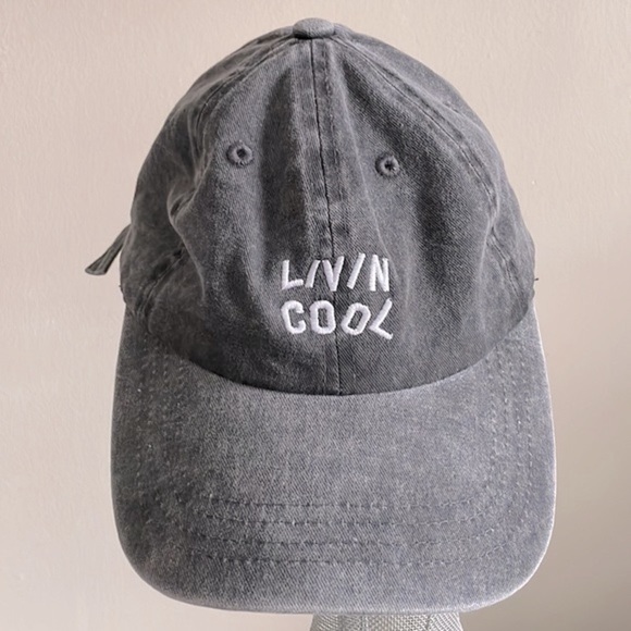 Livin’ Cool Washed Wavy Logo Cap - NWOT - Picture 2 of 8